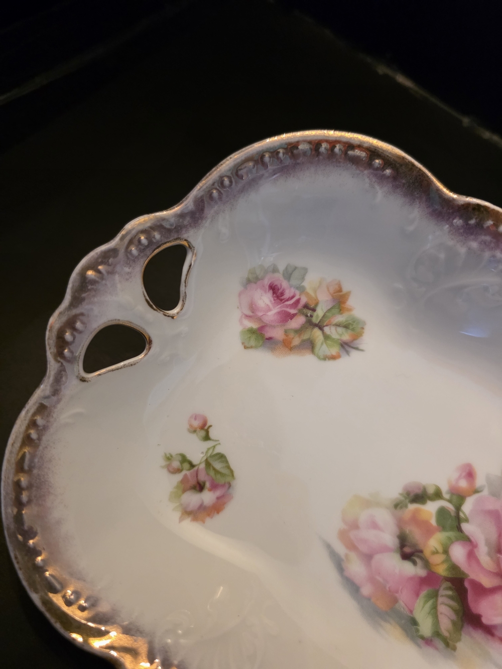 Reticulated Porcelain Serving Tray – Early 1900s – Hand‑Painted Roses - Picture 5 of 10